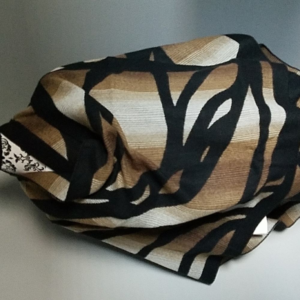 NEW Wrap Scarf - Picture 2 of 5